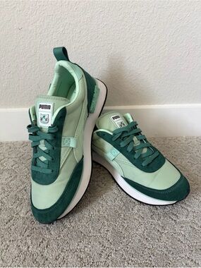 Pokémon & PUMA Bulbazaur Future Rider Mint & Teal Low-Top Trainers Sneakers M8